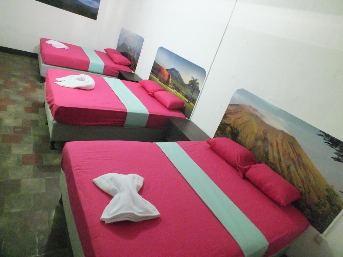 Volcano Hostel León Exteriör bild