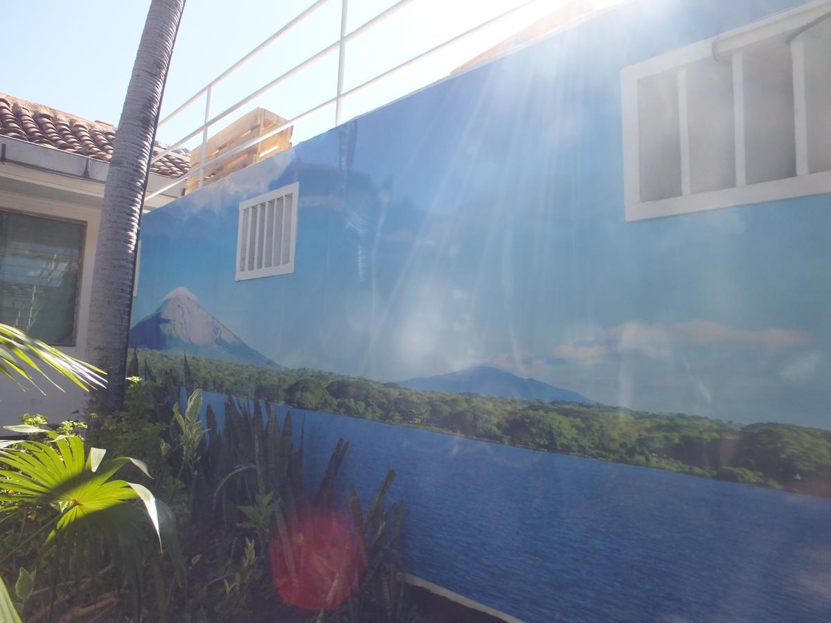 Volcano Hostel León Exteriör bild