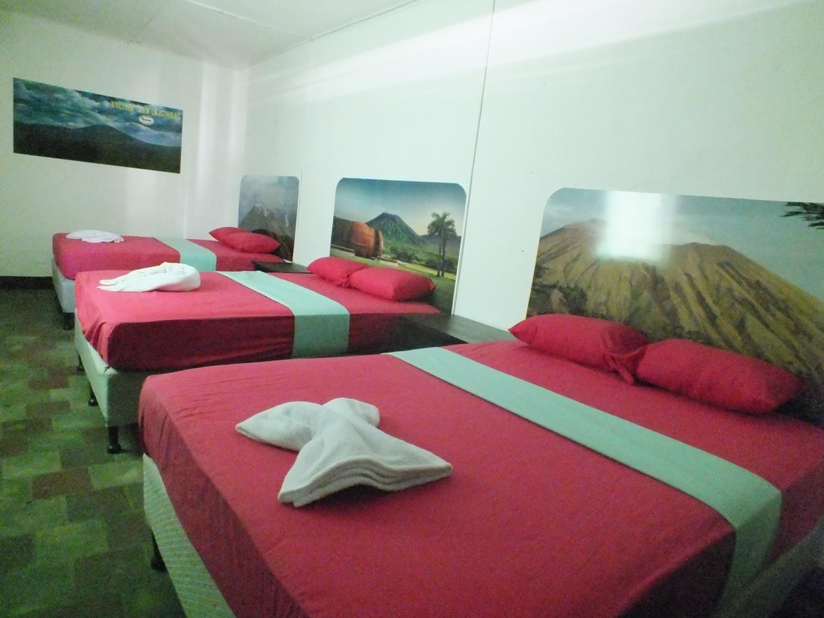 Volcano Hostel León Exteriör bild