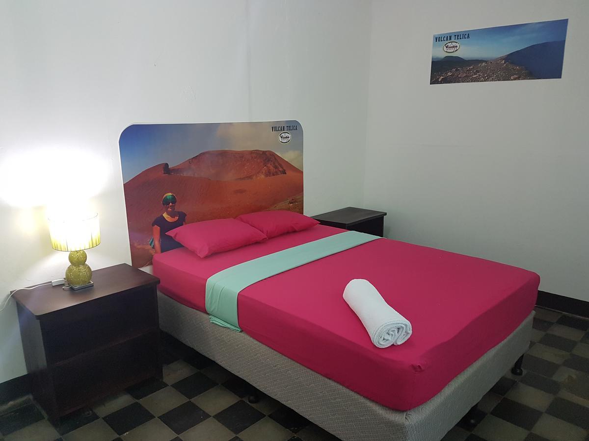 Volcano Hostel León Exteriör bild