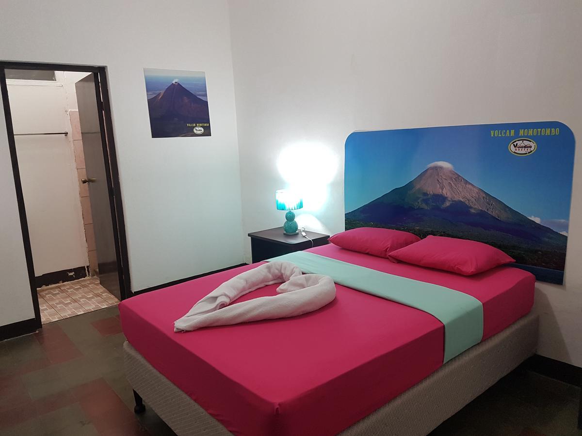 Volcano Hostel León Exteriör bild