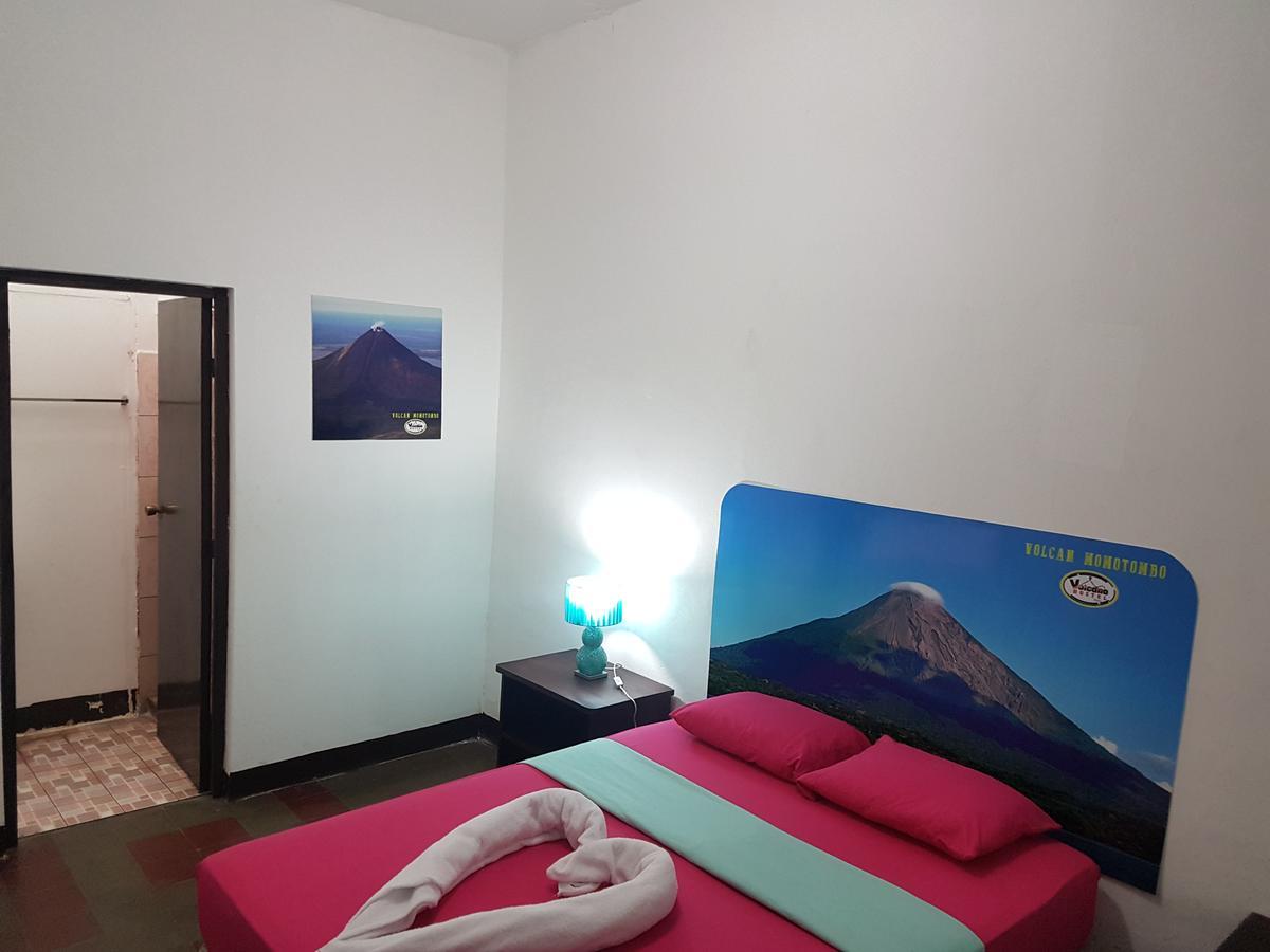 Volcano Hostel León Exteriör bild