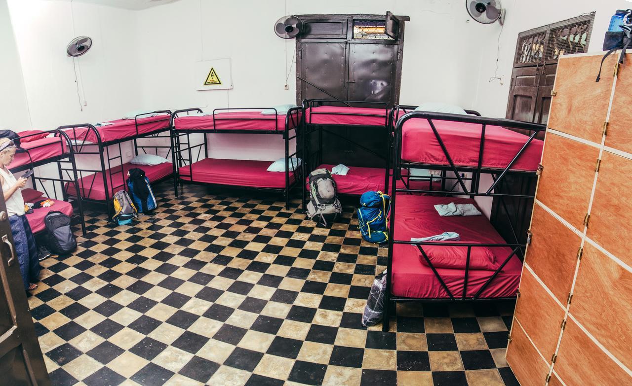 Volcano Hostel León Exteriör bild